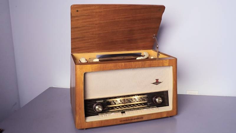 Nordmende PHONOSUPER STEREO — photo 1