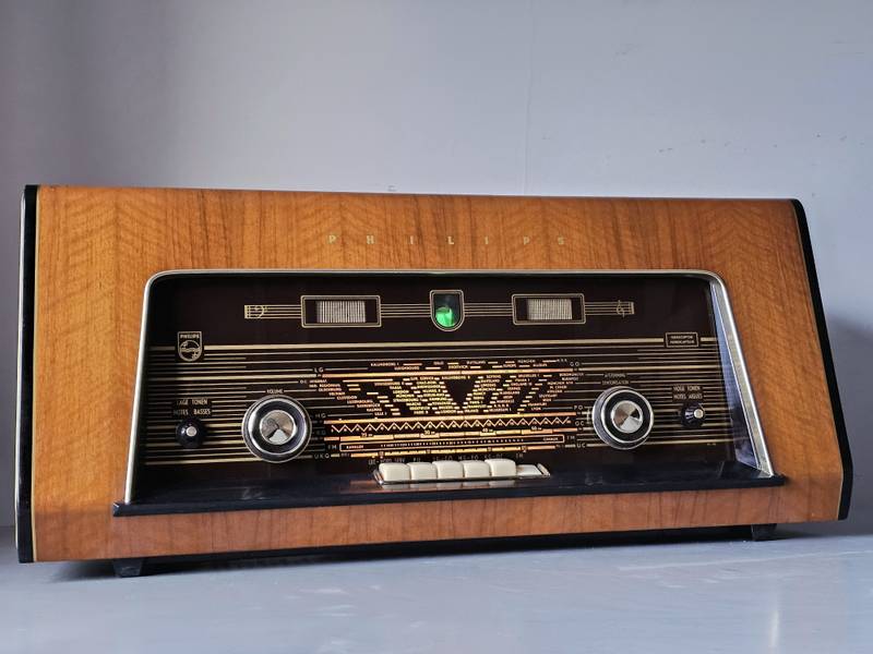 Philips B5X62A — photo 1