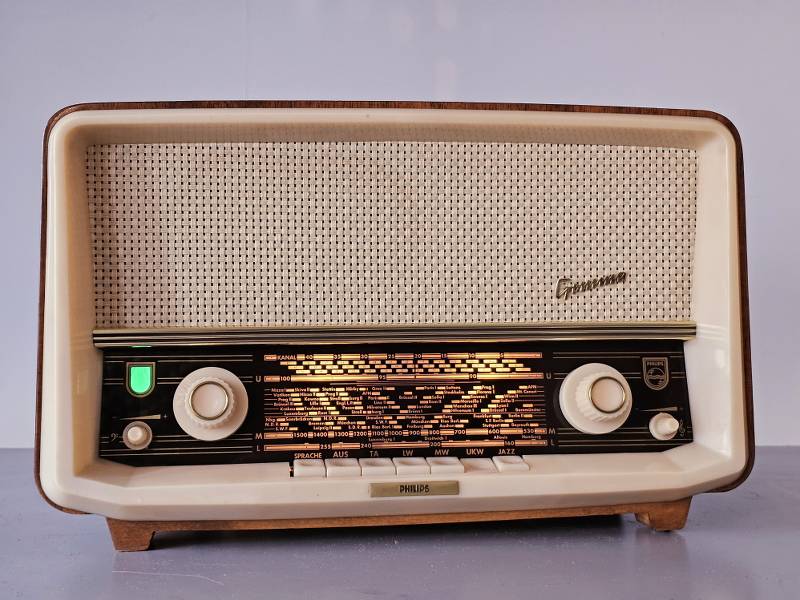 Philips GEMMA 303 — photo 1