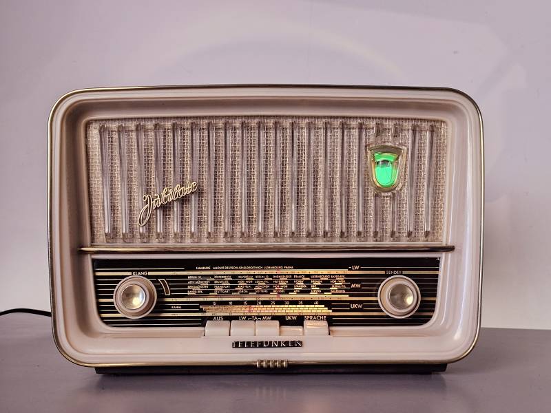 Telefunken JUBILATE 9 — photo 1