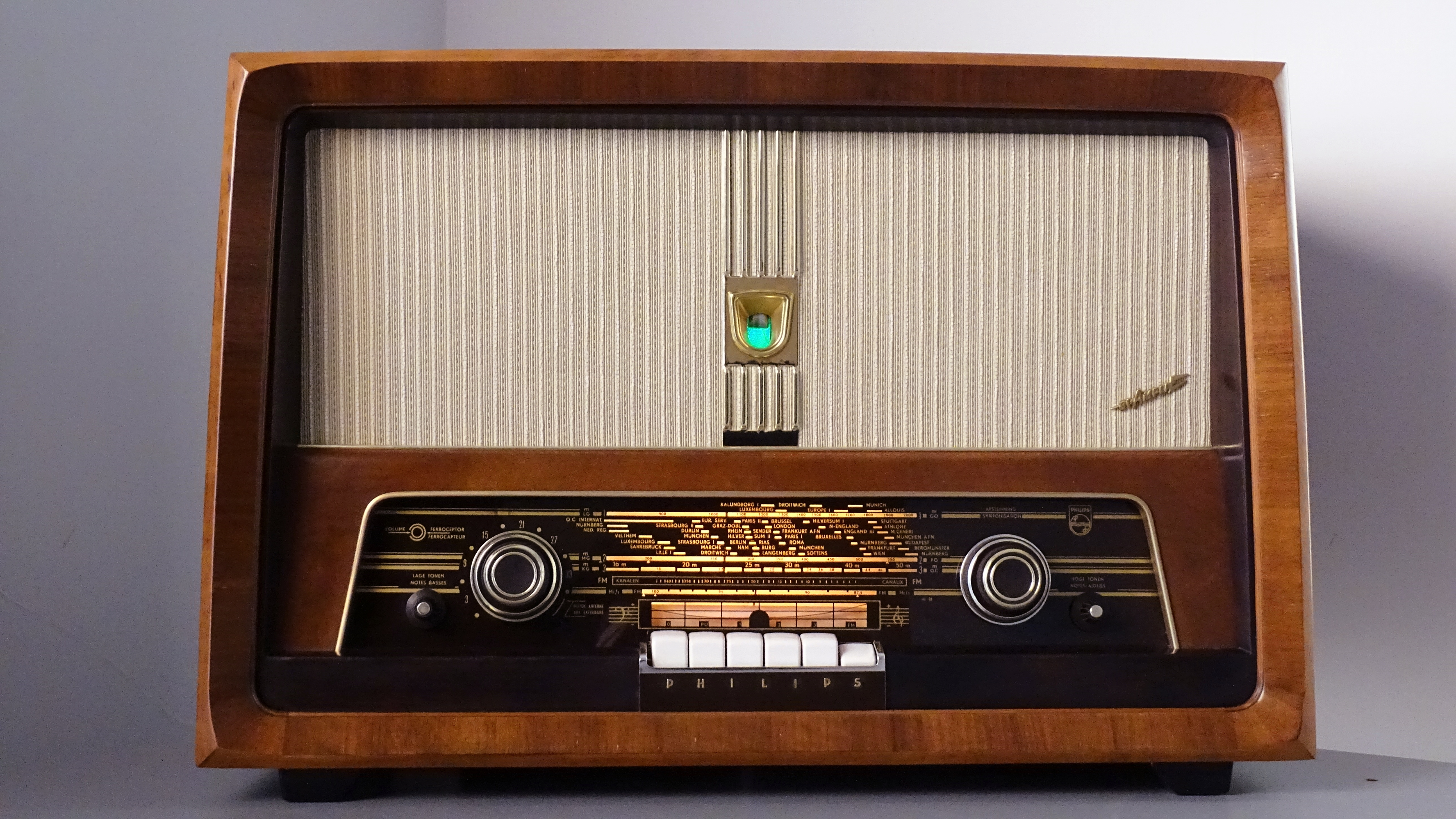 Philips B6X63A