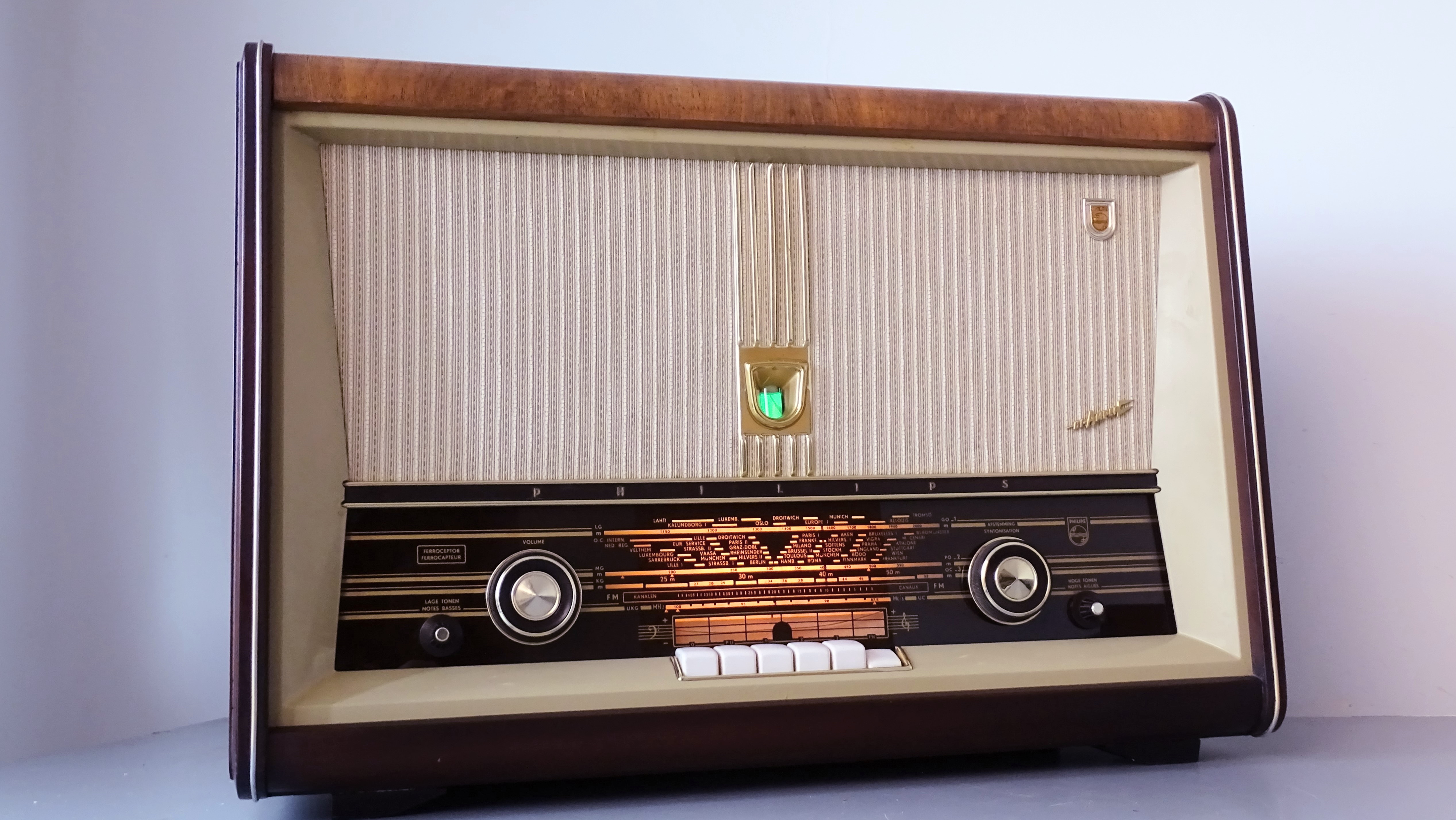 Philips B5X63A