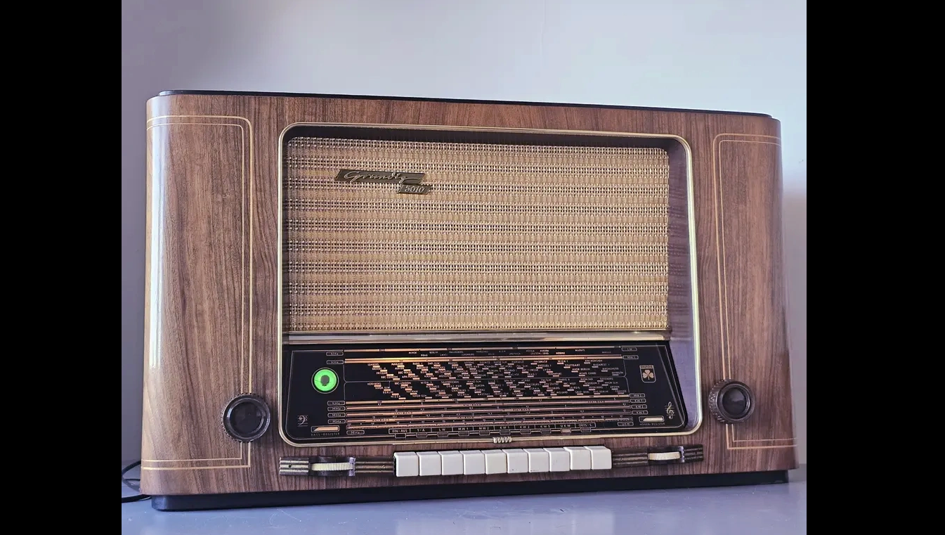 Grundig 5010