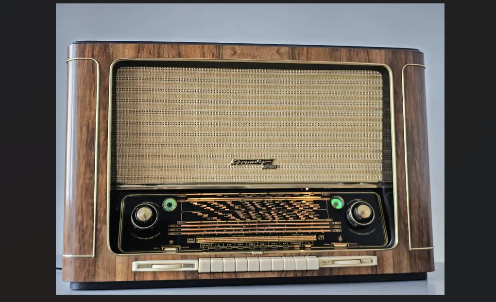 Grundig 5050W
