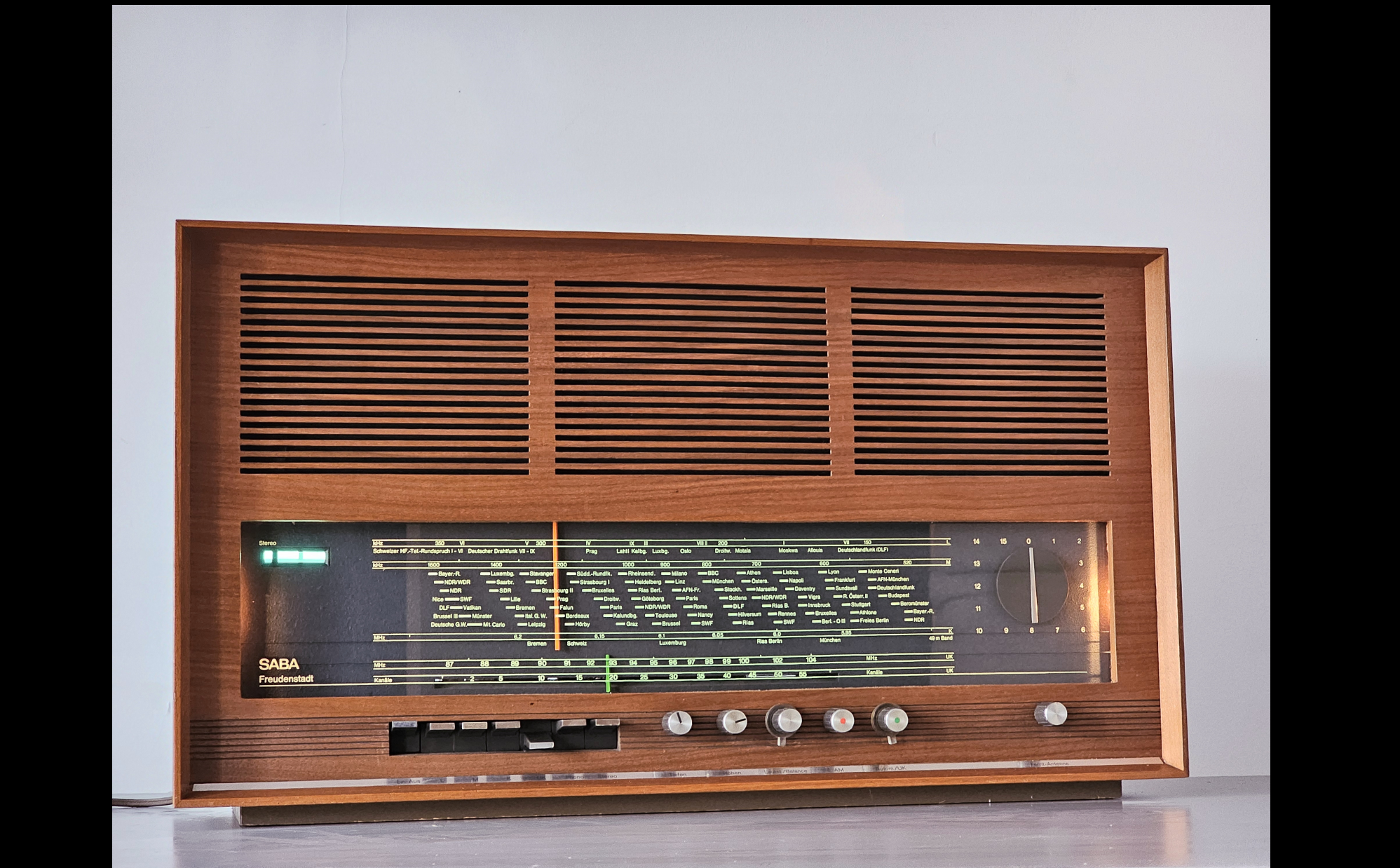 Saba FREUDENSTADT 18 STEREO