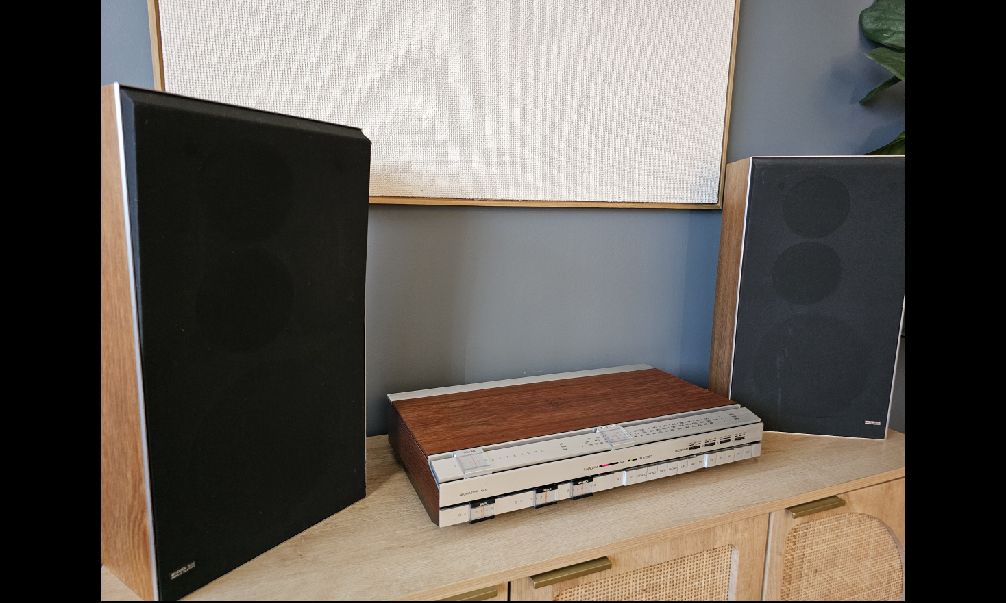 Bang & Olufsen BEOMASTER 1500 with the two original speakers