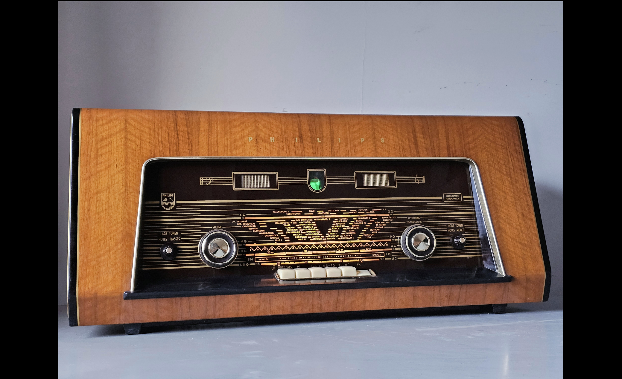 Philips B5X62A